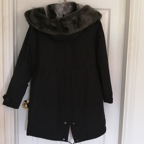 Woolrich coat - Picture 4 of 8